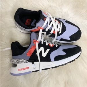 NEW BALANCE sneakers
